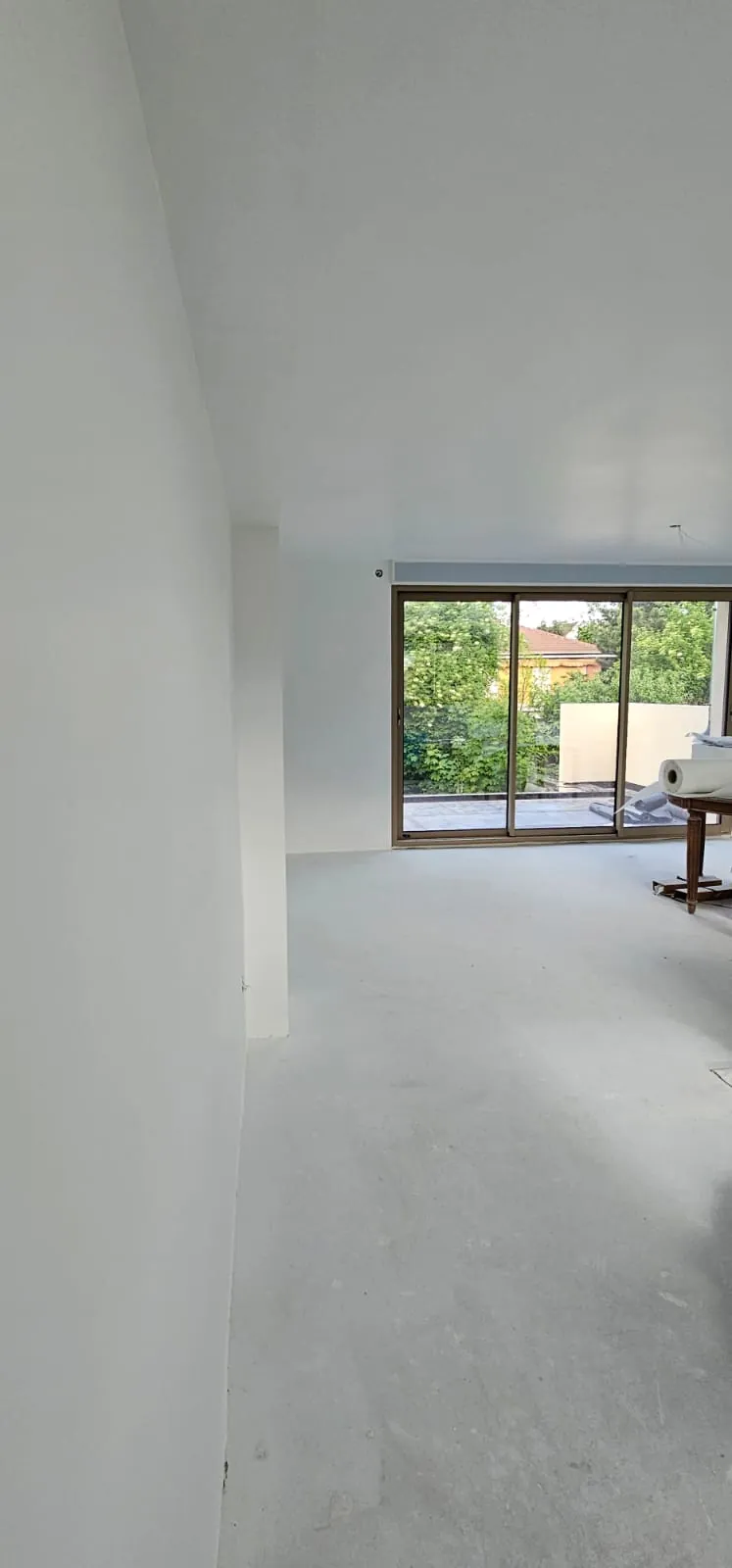 Rénovation complète d’un séjour d’appartement à Noisy-le-Grand, Seine-Saint-Denis